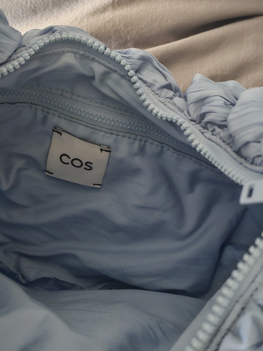 COS Ripple Crossbody - Picture 5 of 5